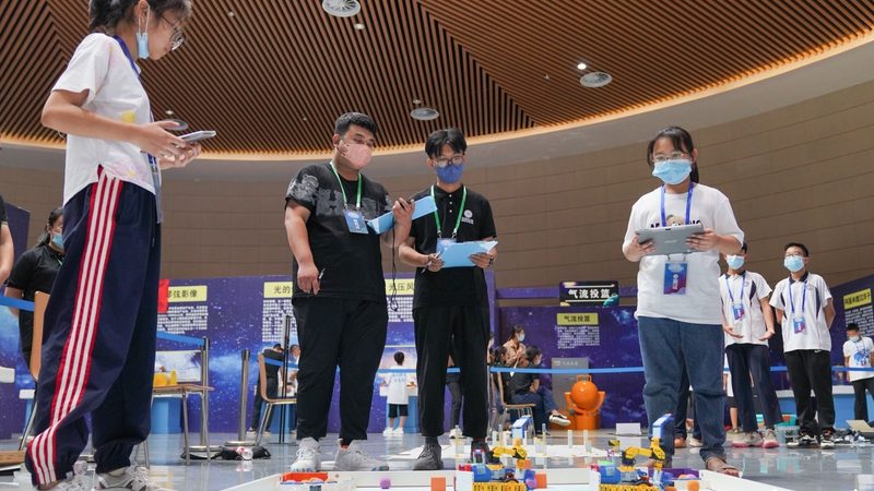 商业智能决策支持：揭秘其优缺点与实际应用